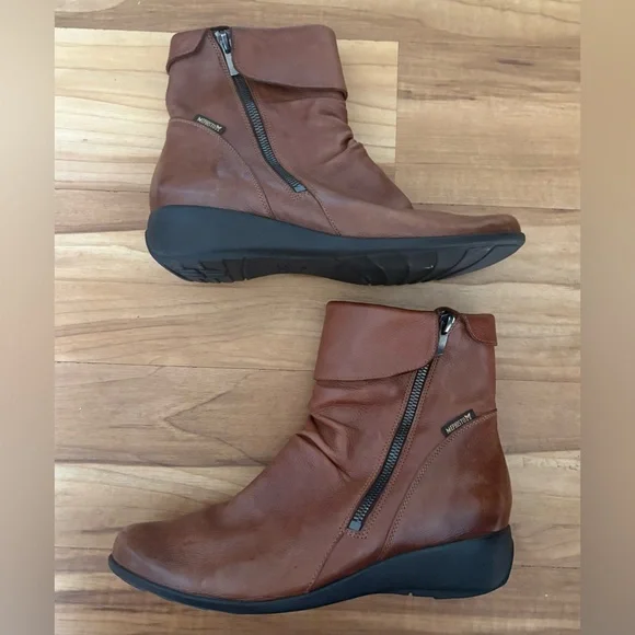 Mephisto, Brown Leather Seddy Ankle Boots, Size 7 - Picture 3 of 9